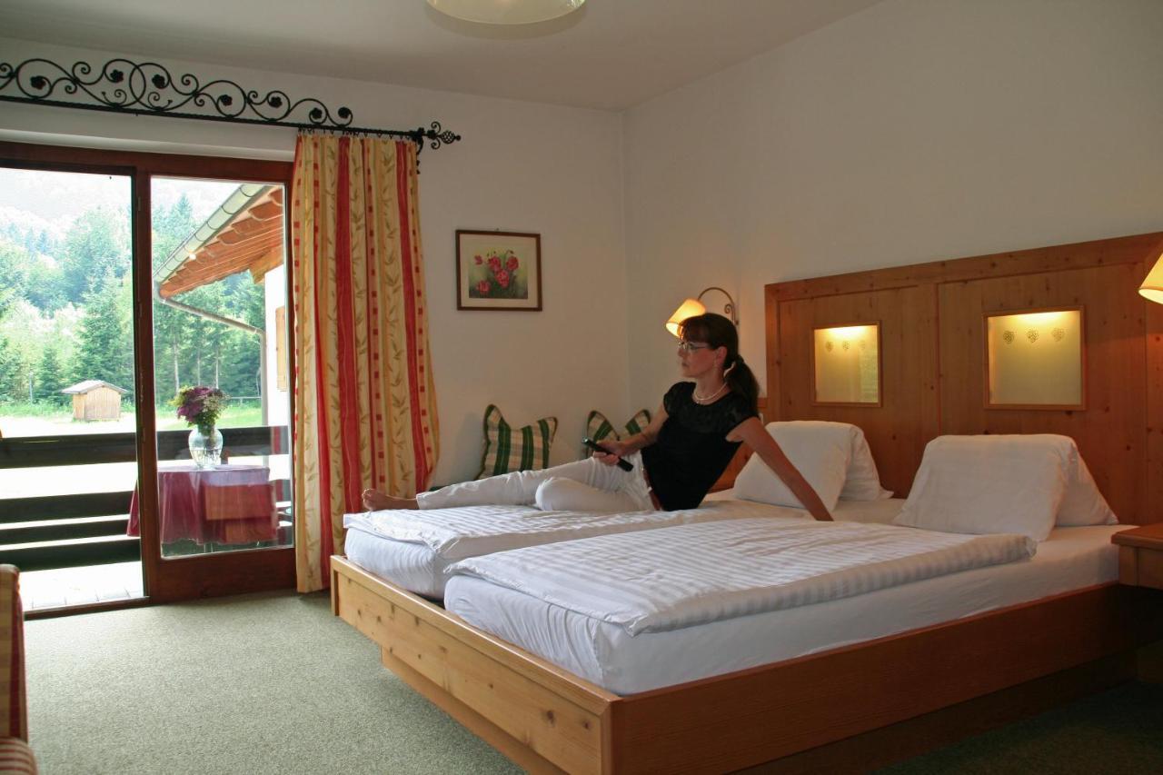 Hotel Garni Pension Zur Wacht شتروبل الغرفة الصورة